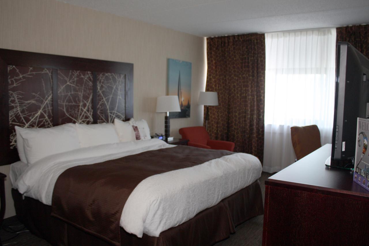 Ramada By Wyndham Buffalo Downtown Esterno foto