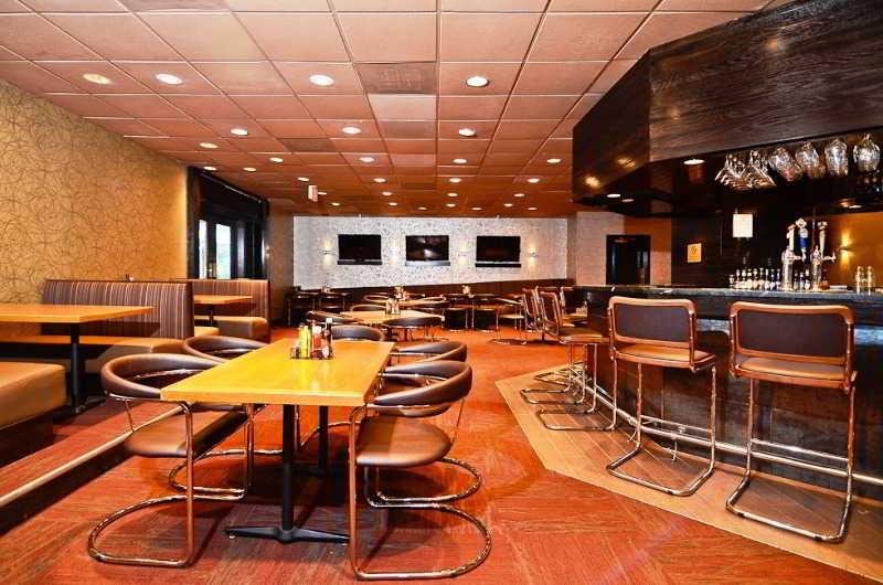 Ramada By Wyndham Buffalo Downtown Esterno foto