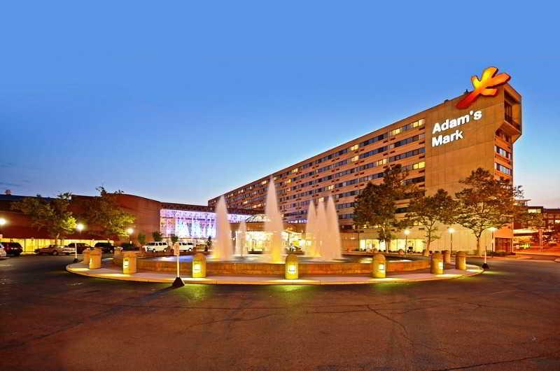 Ramada By Wyndham Buffalo Downtown Esterno foto