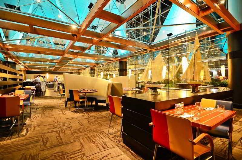 Ramada By Wyndham Buffalo Downtown Esterno foto
