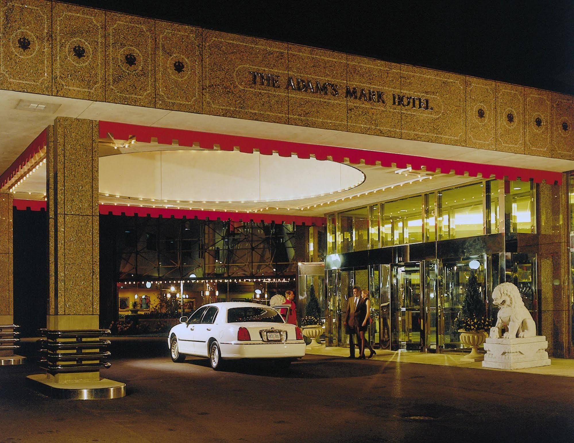 Ramada By Wyndham Buffalo Downtown Esterno foto