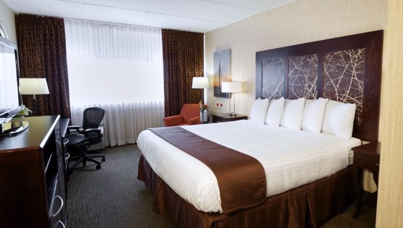 Ramada By Wyndham Buffalo Downtown Esterno foto